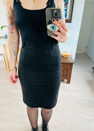 Jupe noire taille haute, zustand: Sehr gut, größe: M / 38 / 10, 10,00 €, 11,20 € inklusive Vinted-Käuferschutz