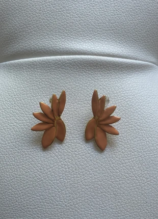 Boucles d’oreille émail Satine, brand: Satine, condizioni: Ottime, €6.00, €7.00 include la Protezione acquisti