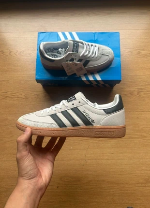 Adidas Handball Spezial Aluminum Core Black taille 40, marque: adidas, état: Neuf avec étiquette, taille: 40, 60,00 €, 63,70 € Protection acheteurs incluse