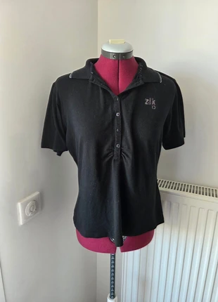 T-shirt noir taille 4 (XL) ZLK, marque: ZLK, état: Très bon état, taille: XL / 42 / 14, 4,00 €, 4,90 € Protection acheteurs incluse
