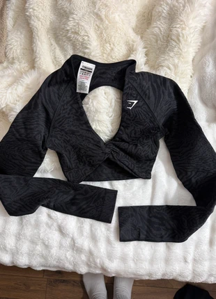 top Gymshark (adapt animal long sleeve crop top), brand: Gymshark, condition: New with tags, size: XXS / 32 / 4, €25.00, €26.95 includes Buyer Protection