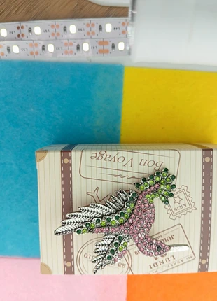 Broche avec la boîte, marke: Broche.fr, zustand: Sehr gut, 5,00 €, 5,95 € beinhaltet Vinted-Käuferschutz Pro