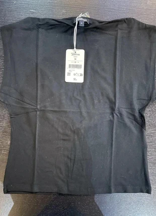 T-shirt Noir Femme – Col Large & Matière Stretch | Taille M | Neuf, marque: Jennyfer, état: Neuf avec étiquette, taille: M / 38 / 10, 4,00 €, 4,90 € Protection acheteurs incluse