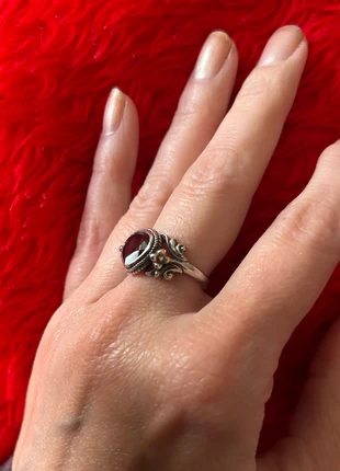 Prachtige oude ring Vintage, merk: ZILVER, staat: Heel goed, maat: 50.6 mm / 16.1 mm Ø, € 17,00, € 18,55 inclusief Kopersbescherming