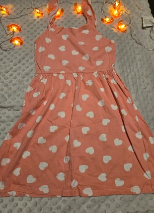 Robe d'été rose pêche à cœurs blancs bretelles nœuds, marca: Kiabi, estado: Muy bueno, tamaño: 10 años / 140 cm, 2,59 €, 3,42 € Protección al comprador incluida