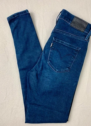 Jean Levi’s 720, marke: Levi's, zustand: Sehr gut, größe: XS / 34 / 6, 14,00 €, 15,40 € inklusive Vinted-Käuferschutz