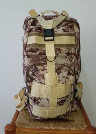 Mochila táctica camuflaje desierto 25L impermeable, état: Très bon état, 17,50 €, 19,08 € Protection acheteurs incluse