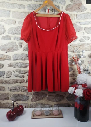 Robe chic manches courtes bouffantes rouge rubis perlée Femme taille 52 marque Asos 🍒, merk: ASOS, staat: Heel goed, maat: 6XL / 52 / 24, € 26,90, € 28,95 inclusief Kopersbescherming