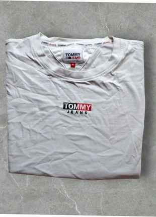 T-shirt Tommy Jeans - Blanc - Logo Floqué - Taille XL, brand: Tommy Jeans, condizioni: Ottime, taglia: XL, €15.00, €16.45 include la Protezione acquisti