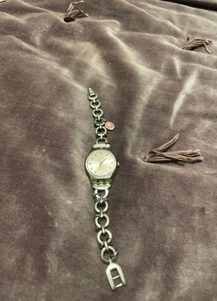 Montre swatch, marque: Swatch, état: Satisfaisant, 4,00 €, 4,90 € Protection acheteurs incluse