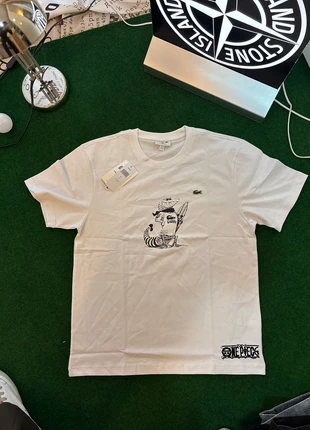 T-shirt lacoste x one piece, brand: Lacoste, condizioni: Nuovo con cartellino, taglia: M, €85.00, €89.95 include la Protezione acquisti