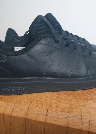 Baskets Adidas noires – pointure 36 – modèle court classique, marque: adidas, état: Très bon état, taille: 36, 16,00 €, 17,50 € Protection acheteurs incluse