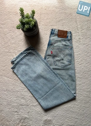 Pantalon jean Levi’s vintage 00’s - Bleu clair - Coupe droite - 24x27 (FR34), marque: Levi's, état: Très bon état, taille: XS / 34 / 6, 29,90 €, 32,10 € Protection acheteurs (Pro) incluse