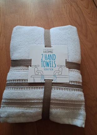 2 Toallas de lavabo blanca/beige, brand: Primark, condizioni: Nuovo con cartellino, €3.50, €4.38 include la Protezione acquisti