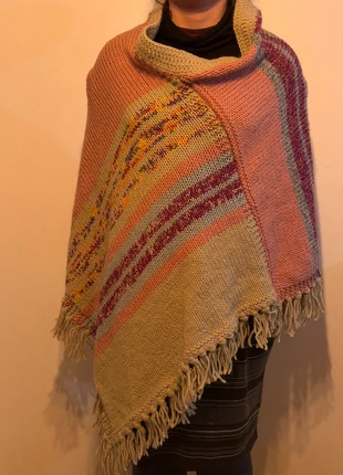 Pancho laine, marque: LAINE, état: Neuf sans étiquette, taille: L / 40 / 12, 5,00 €, 5,95 € Protection acheteurs incluse