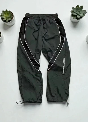Jogging Noir large streetwear/y2k taille M, marque: y2k, état: Neuf avec étiquette, taille: M, 25,00 €, 26,95 € Protection acheteurs incluse