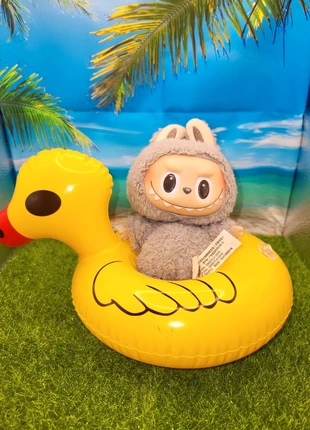 Labubu PopMart accessoire canard gonflable, marke: labubu, zustand: Sehr gut, größe: Einheitsgröße, 3,99 €, 4,89 € inklusive Vinted-Käuferschutz