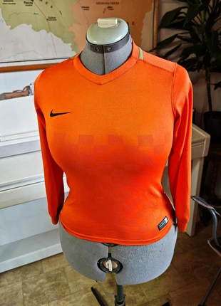 Tshirt sport Nike | Taille M | Orange, marque: Nike, état: Très bon état, taille: M / 38 / 10, 4,99 €, 5,94 € Protection acheteurs incluse
