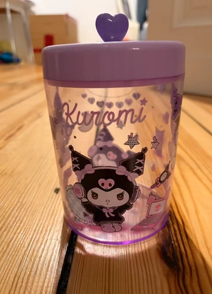 Sanrio Kuromi Plastic Jar, brand: Sanrio, condizioni: Nuovo senza cartellino, €3.00, €3.85 include la Protezione acquisti