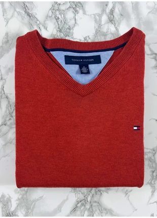 Pull Tommy Hilfiger Orange / Col V / Logo brodé / Taille M Homme, marke: Tommy Hilfiger, zustand: Sehr gut, größe: M, 23,00 €, 24,85 € inklusive Vinted-Käuferschutz