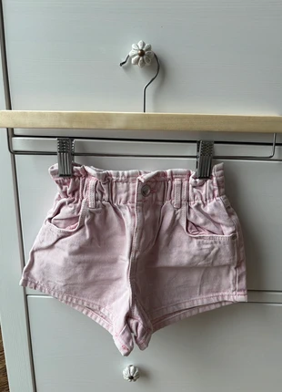 Short Zara taille 4 ans, brand: Zara, condizioni: Ottime, taglia: 4 anni / 104 cm, €4.00, €4.90 include la Protezione acquisti