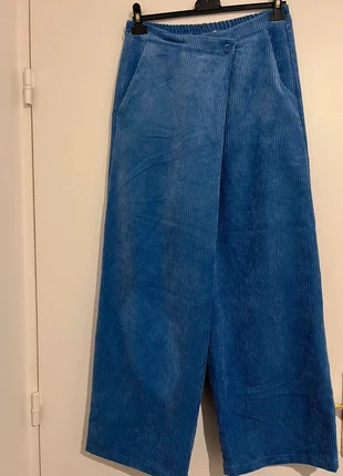 Pantalon velours large, merk: Corner, staat: Nieuw met prijskaartje, maat: Universele maat, € 20,00, € 21,70 inclusief Kopersbescherming