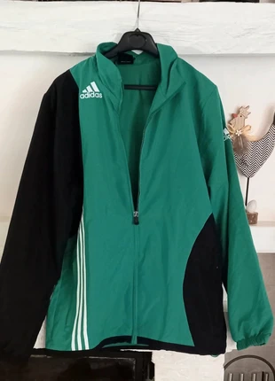 Adidas veste sport neuve avec zip – vert & noir Taille S/M, brand: adidas, condition: New without tags, size: M, €18.00, €19.60 includes Buyer Protection