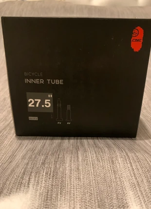 Chambre à air vélo 27.5“ kit complet, marque: KIT, état: Neuf sans étiquette, 9,00 €, 10,15 € Protection acheteurs incluse