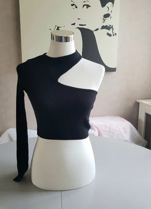 Haut top une épaule extravagant BSL Taille S, marque: BSL, état: Très bon état, taille: S / 36 / 8, 15,00 €, 16,45 € Protection acheteurs incluse