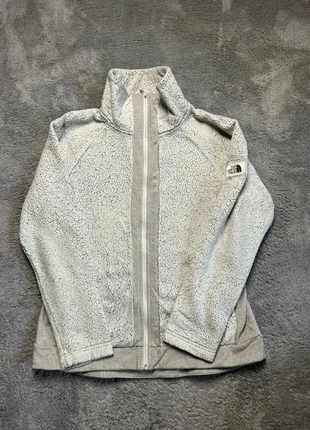 Gilet / Veste polaire the north face blanc moumoute L logo brodé - Nouvelle collection #4185, marke: The North Face, zustand: Sehr gut, größe: L / 40 / 12, 22,40 €, 24,22 € beinhaltet Vinted-Käuferschutz Pro