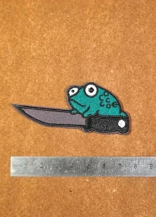 Patch Écusson Broderie Neuf Grenouille Suspecte, marque: Grenouille Suspecte, état: Neuf sans étiquette, 5,00 €, 5,95 € Protection acheteurs incluse