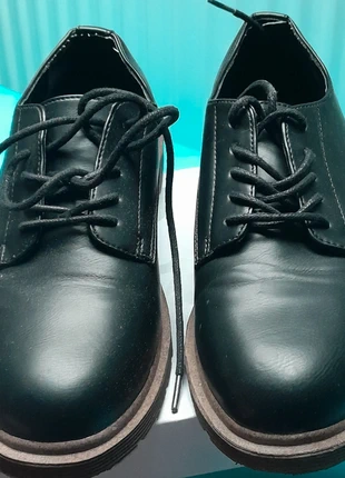 Dernier noires très confortables, marque: New Look, état: Très bon état, taille: 39, 9,00 €, 10,15 € Protection acheteurs incluse