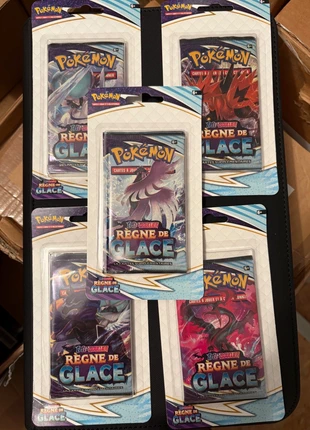 Pokémon - Lot de 5 blisters EB06 - règne de glace - ARTSET, marke: Pokémon, zustand: Neu, mit Etikett, 130,00 €, 137,20 € inklusive Vinted-Käuferschutz
