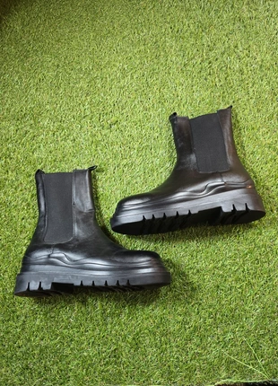 Bottines Chelsea noires Shoeby semelle épaisse crantée tendance 40, marque: Shoeby, état: Très bon état, taille: 40, 25,00 €, 26,95 € Protection acheteurs (Pro) incluse