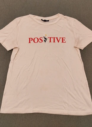 T-shirt blanc "positive" Kiabi Taille S, brand: Kiabi, condition: Good, size: S / 36 / 8, €4.00, €4.90 includes Buyer Protection