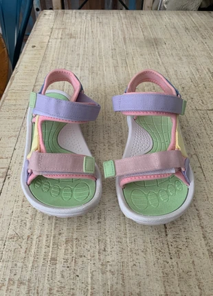 Sandales à scratch, marque: Scratch, état: Neuf sans étiquette, taille: 35, 5,00 €, 5,95 € Protection acheteurs incluse