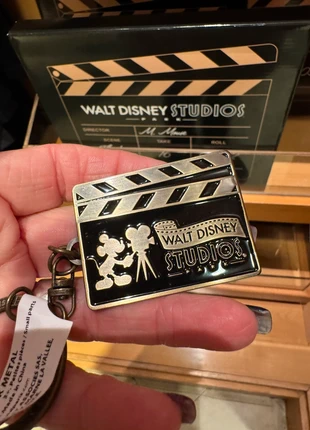 Disneyland paris park exclusive studios park it’s a wrap clapper board keyring., brand: Disneyland Paris, condition: New with tags, £8.00, £9.10 includes Buyer Protection