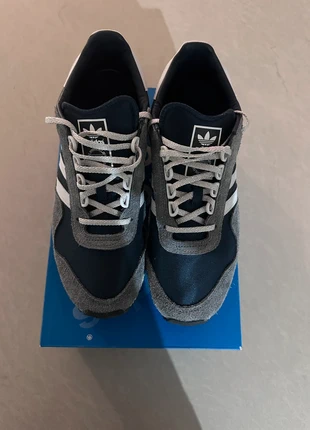 Adidas New York, marque: adidas, état: Très bon état, taille: 44, 79,00 €, 83,65 € Protection acheteurs incluse