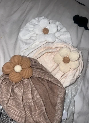 Bonnet bébé fille, état: Neuf avec étiquette, 6,00 €, 7,00 € Protection acheteurs incluse