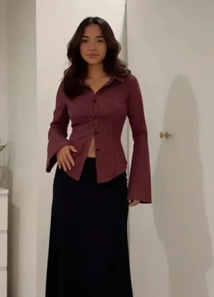 Chemise cintrée bordeaux à manches évasées taille S, marque: Vintage Dressing, état: Très bon état, taille: S / 36 / 8, 42,90 €, 45,75 € Protection acheteurs incluse