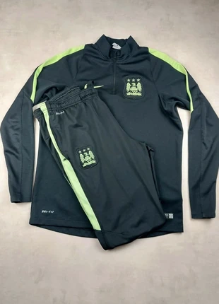 Survêtement Manchester City Noir, brand: Nike, condizioni: Ottime, taglia: M, €29.99, €32.19 include la Protezione acquisti