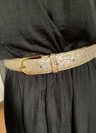 Ceinture pailletée dorée, marque: Boutique indépendante, état: Neuf sans étiquette, taille: 95 cm, 10,00 €, 11,20 € Protection acheteurs incluse