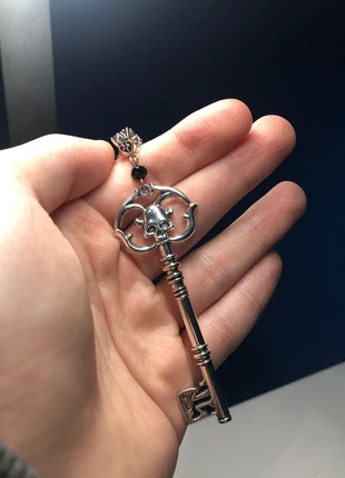 Skeleton necklace, état: Neuf sans étiquette, 4,50 €, 5,43 € Protection acheteurs incluse