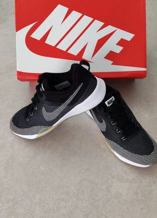 Baskets fitness Nike zoom taille 38 - Comme neuves, brand: Nike, condizioni: Ottime, taglia: 38, €35.00, €37.45 include la Protezione acquisti