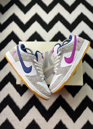 Nike Dunk Low Sb ( Rayssa Leal ) 2023 taille 44.5, brand: Nike, condizioni: Ottime, taglia: 44,5, €195.00, €205.45 include la Protezione acquisti Pro