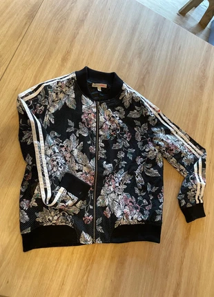 Blouson fleuri, marque: inspired Hearts, état: Très bon état, taille: L / 40 / 12, 14,00 €, 15,40 € Protection acheteurs incluse