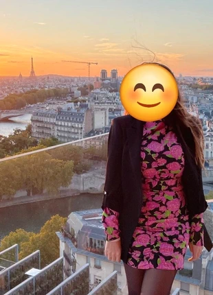 Jolie robe fleurie Zara, marque: Zara, état: Très bon état, taille: M / 38 / 10, 10,00 €, 11,20 € Protection acheteurs incluse