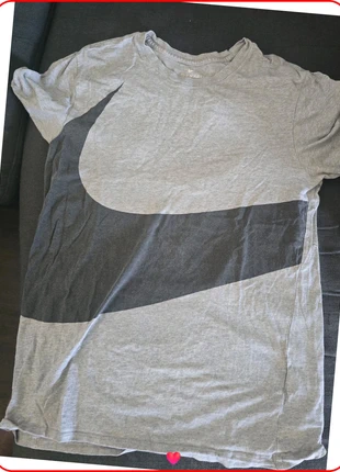 T-shirt nike gris S, brand: Nike, condition: Very good, size: S, €8.00, €9.10 includes Buyer Protection