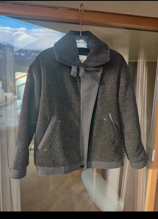 Stylische Ba&sh Jacke Top Zustand schwarz, marke: Ba&sh, zustand: Sehr gut, größe: S / 36 / 8, 100,00 €, 105,20 € inklusive Vinted-Käuferschutz