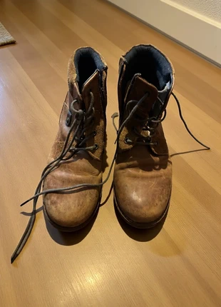 Bottines garçon Redskins T35 en super état – à petit prix + promo -50% 🎁, merk: Redskins, staat: Heel goed, maat: 35, € 10,00, € 11,20 inclusief Kopersbescherming